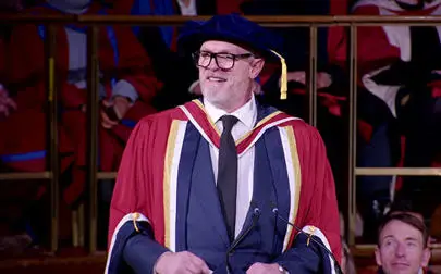 image of Greg Davies awarded honorary doctorate by ϲϿ